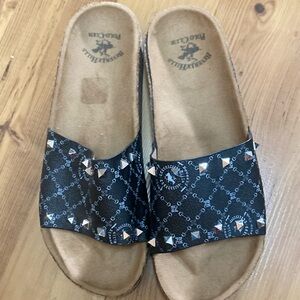 NWOT Beverly Hold Polo Club slides size 8